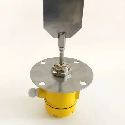 旋轉(zhuǎn)式堵煤開關(guān)SBNZX-150A、造紙廠塊狀物檢測料位開關(guān)RF961G-M22廠家